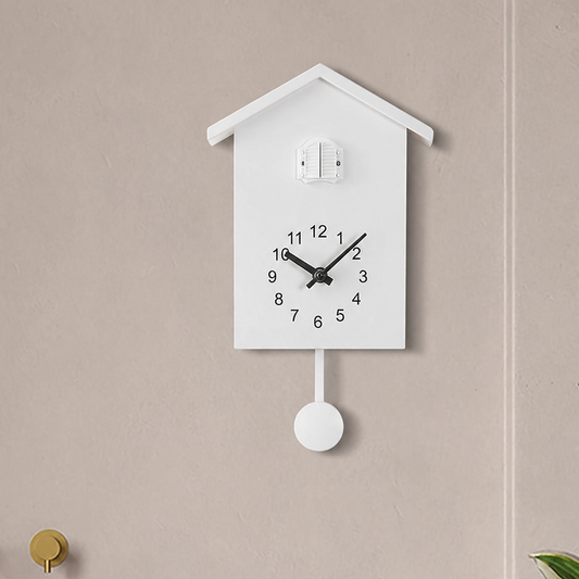 Moderne Kuckucksuhr - Modern, weiße Wanduhr mit Pendel im geometrischen Design